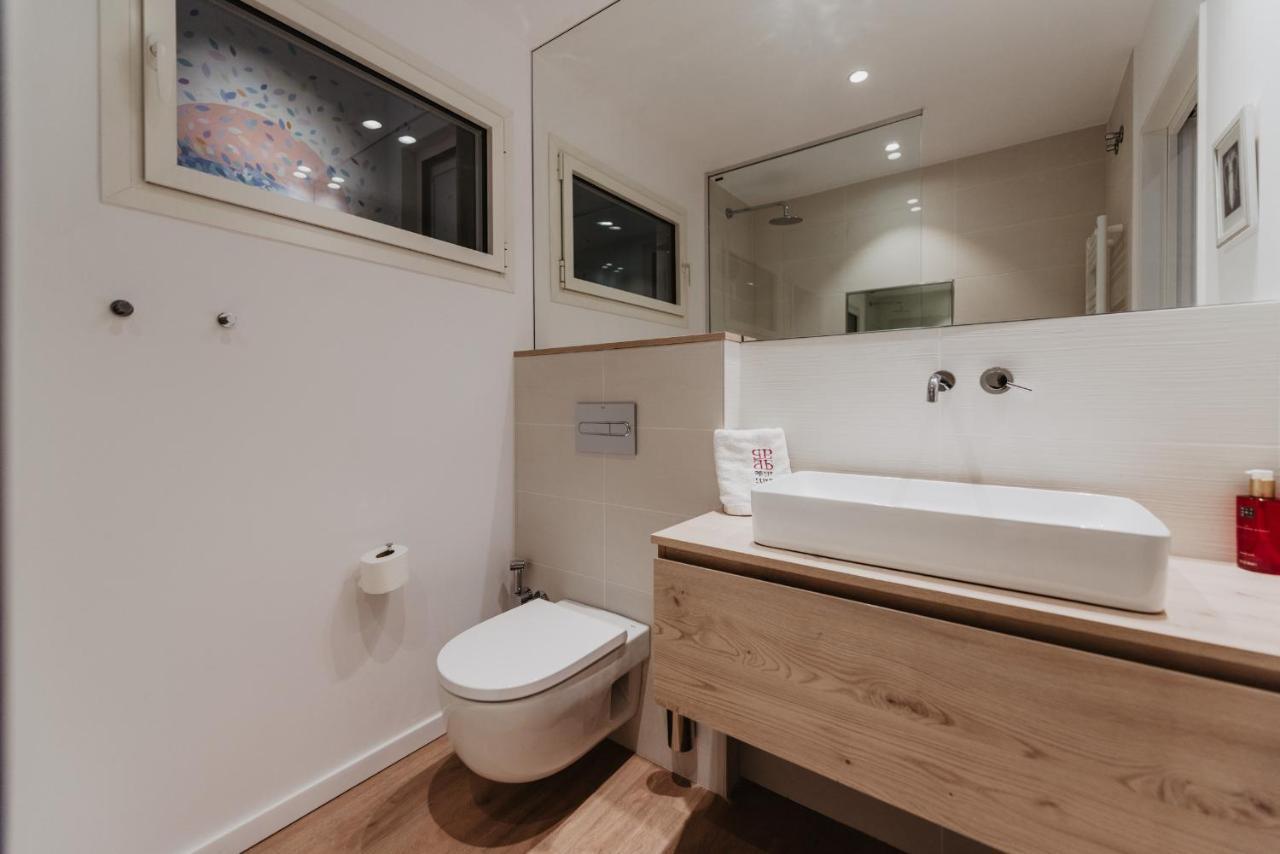 Petit Luxe Volta Apartaments Terrassa Ngoại thất bức ảnh